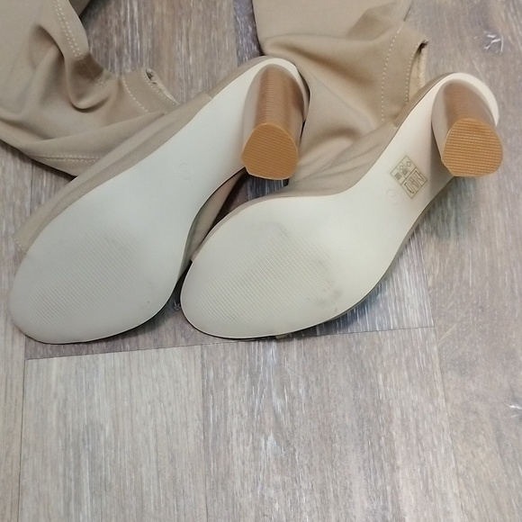 Public Desire Tan Sock Boots Size 7 - Picture 5 of 6